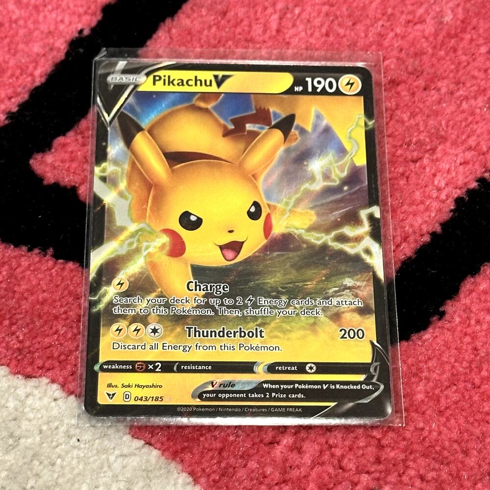 Pikachu V #43 – Pokémon Vivid Voltage – Full Art Holo – As Pictured